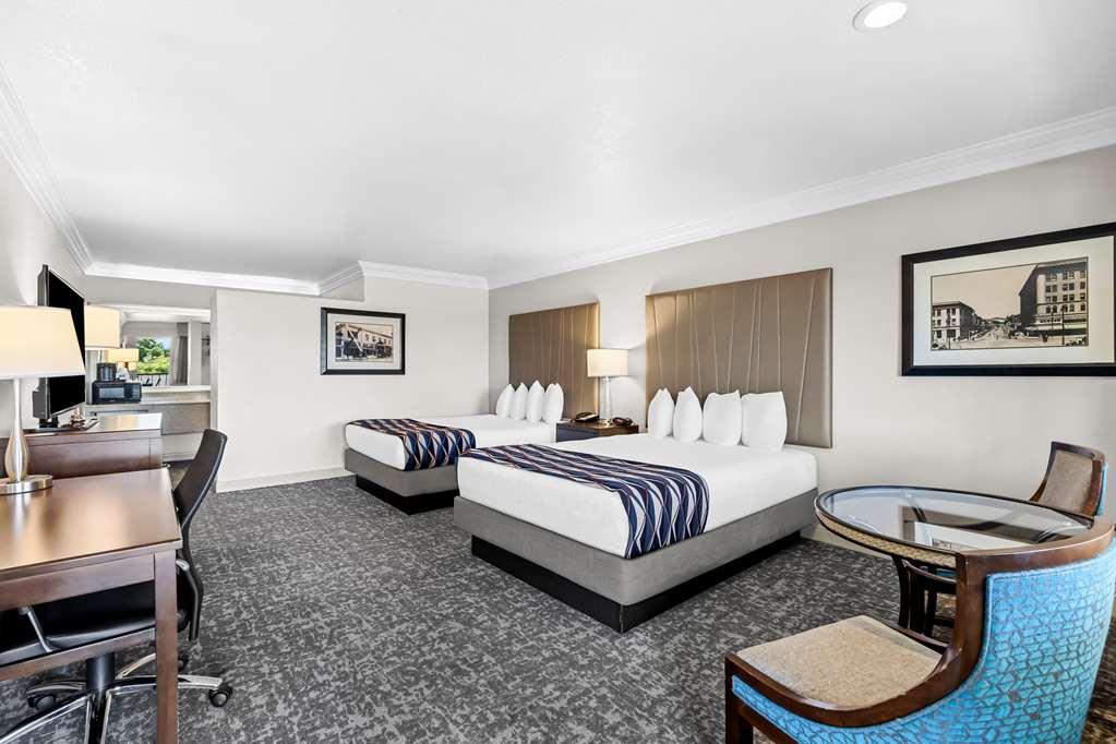 Western Garden Motel 3*